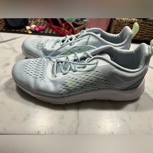 Adidas Novamotion Training Sneaker